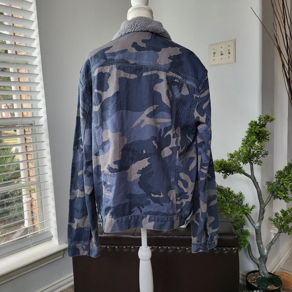 American Vintage Jacket - Picture 8 of 15